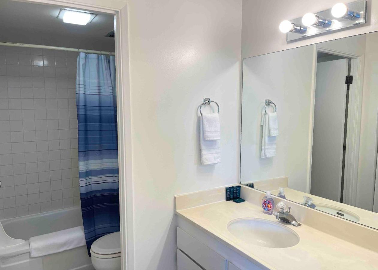 1414- Heart Of Waikiki With Kitchen - Free Parking - City View 호놀룰루 외부 사진